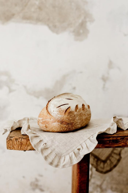 Félbarna kenyér (alakorral)